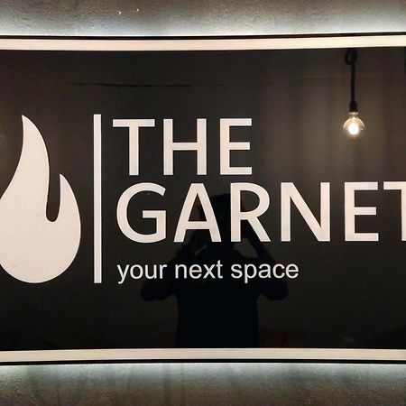 The Garnet Mirissa Hotel Exterior photo
